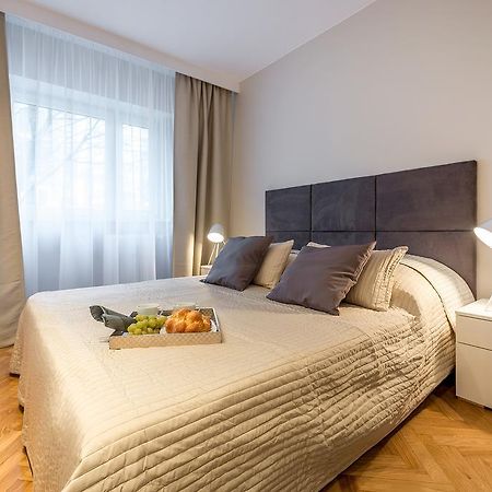 P&O Apartments Emilii Plater 바르샤바 객실 사진